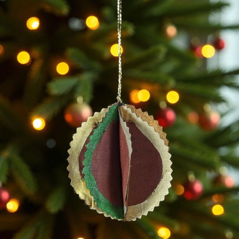 Perle de Noël en soie multicolore naturelle