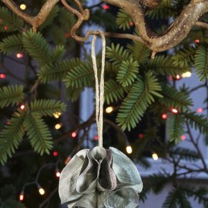 Boule gris-argent avec touches violines