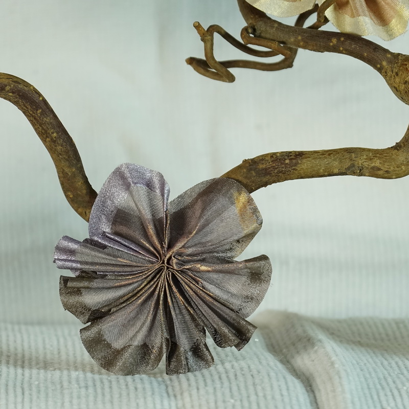 Fleur en soie mauve & gris métallique