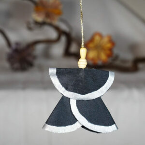 Ange décoratif noir et argent