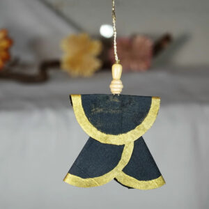 Ange décoratif noir et or