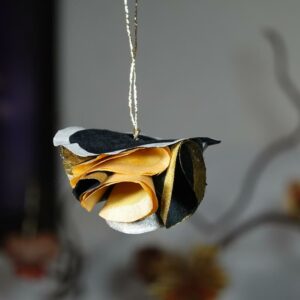 Boule demi-lune en soie noir et doré